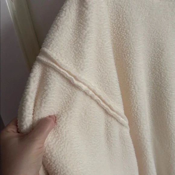 We The Free Cream and Gray Sweatshirt - Picture 4 of 8